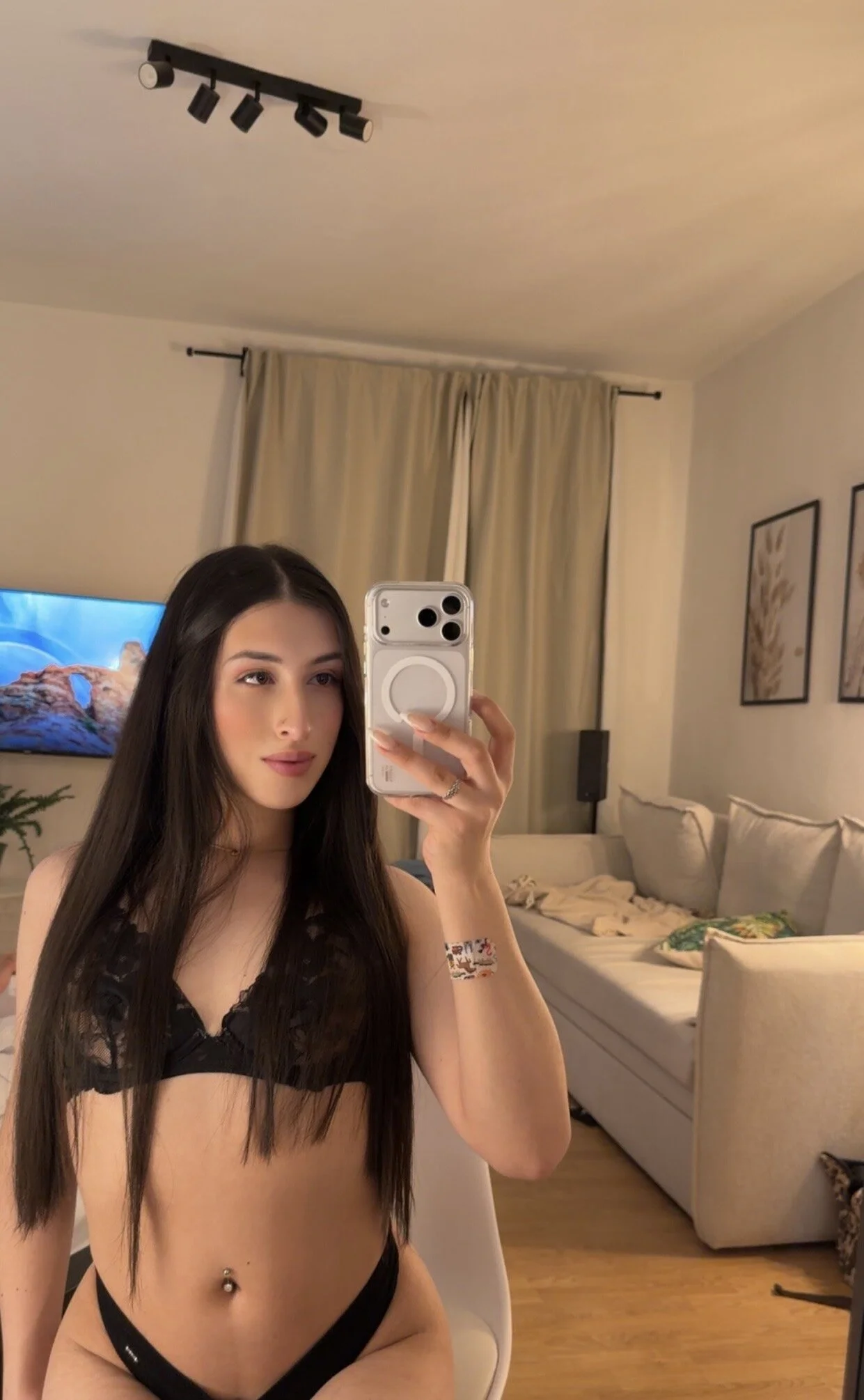 XXX Porn Photo of Nude danielaoficiall1 2