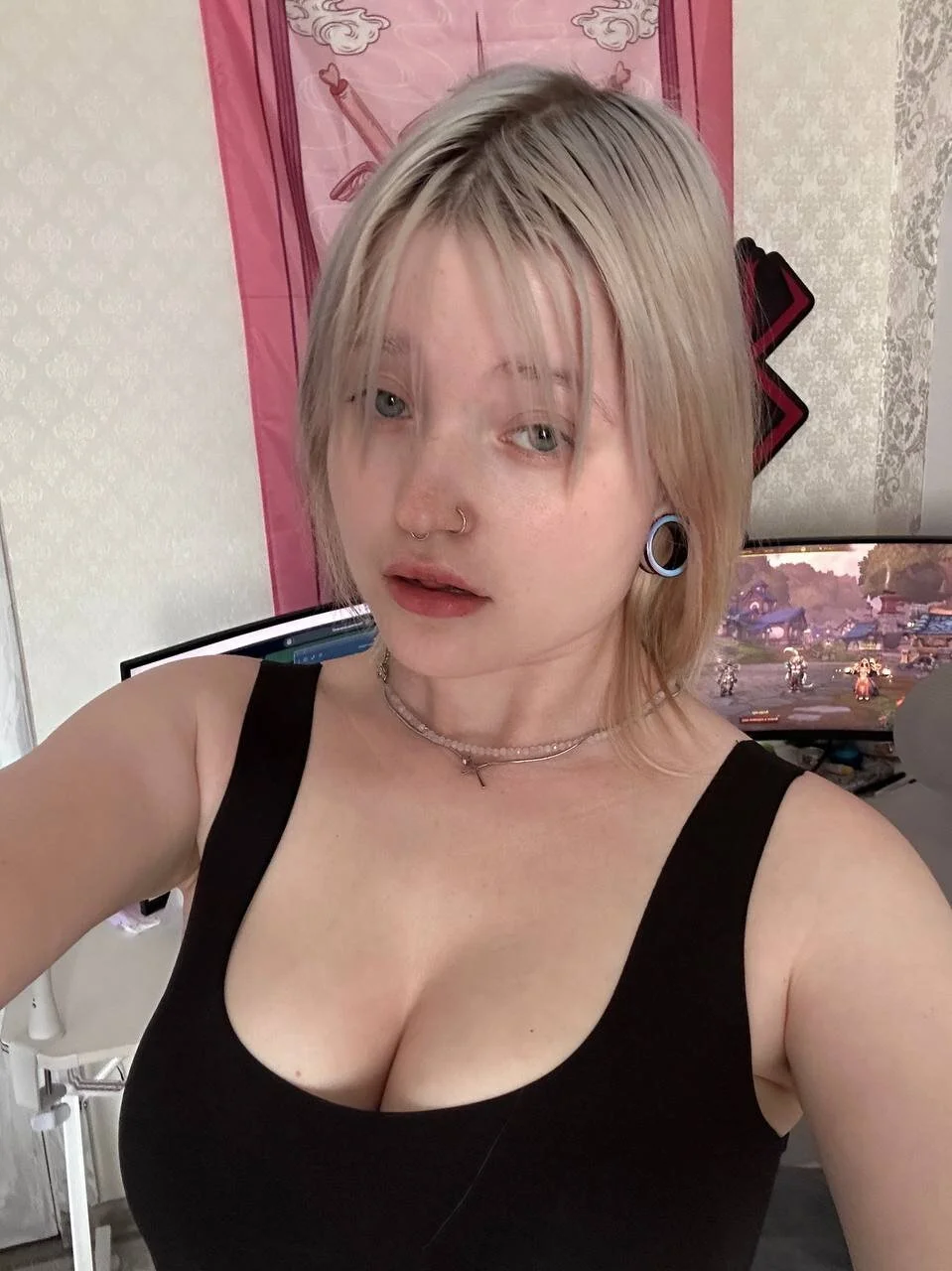 XXX Porn Photo of Nude GlimmerGirl_ 5