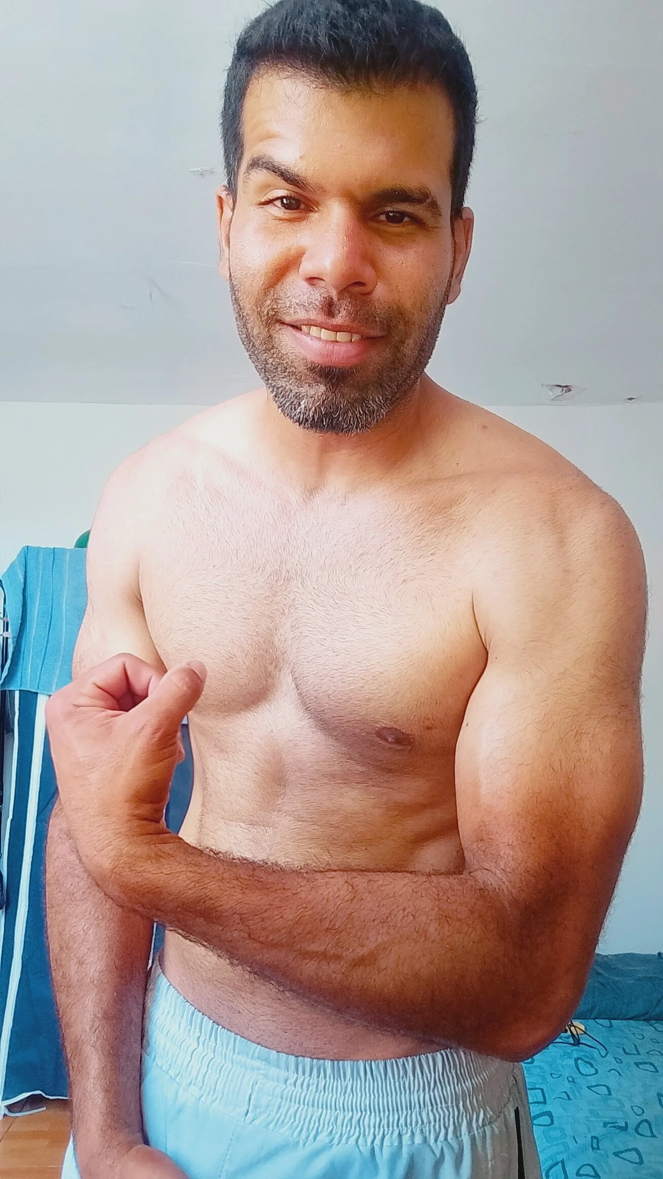 XXX Porn Photo of Nude thom_1 4