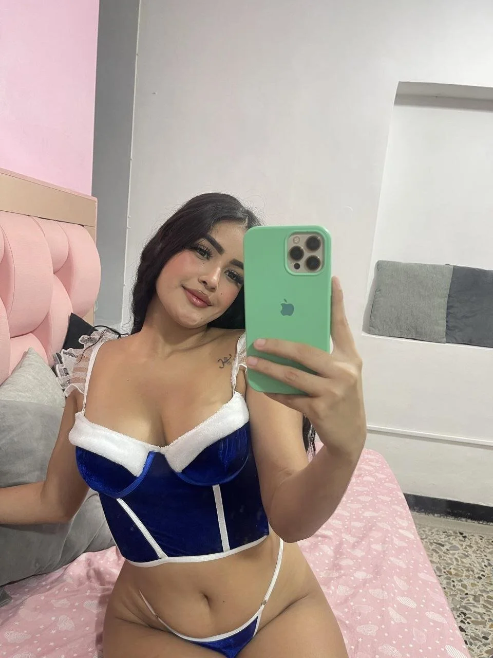 XXX Porn Photo of Nude naho_alejo 28