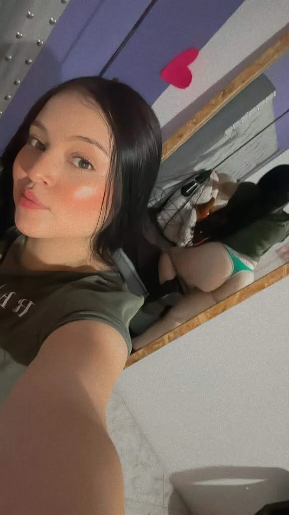 XXX Porn Photo of Nude isabel_24_gil 3