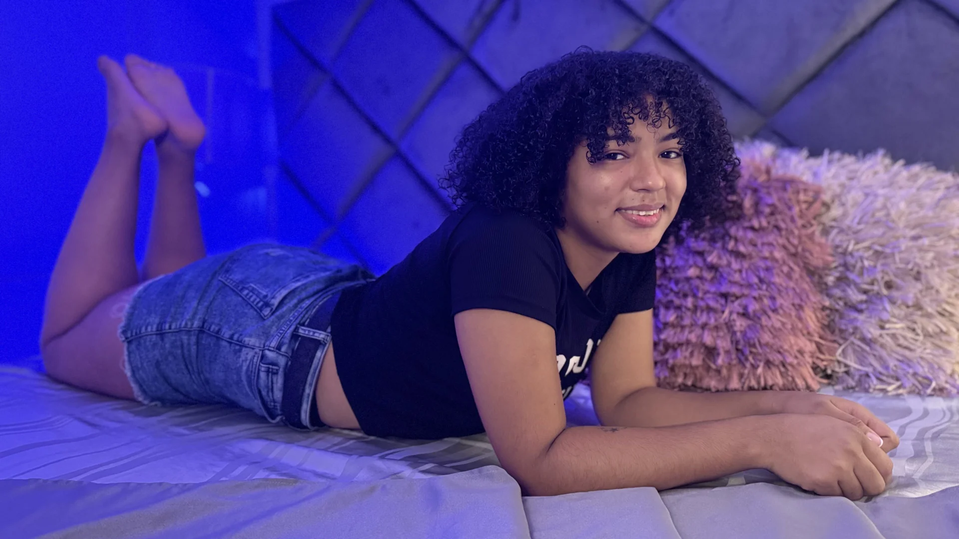 XXX Porn Photo of Nude LunaaCurly 4
