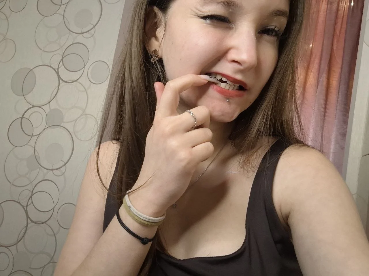 XXX Porn Photo of Nude DongMolt 360
