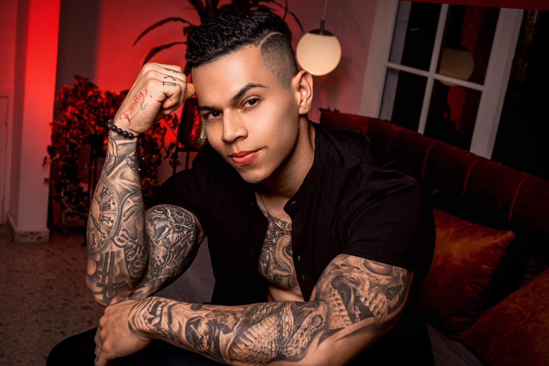 XXX Porn Photo of Nude Aron_Dark 2