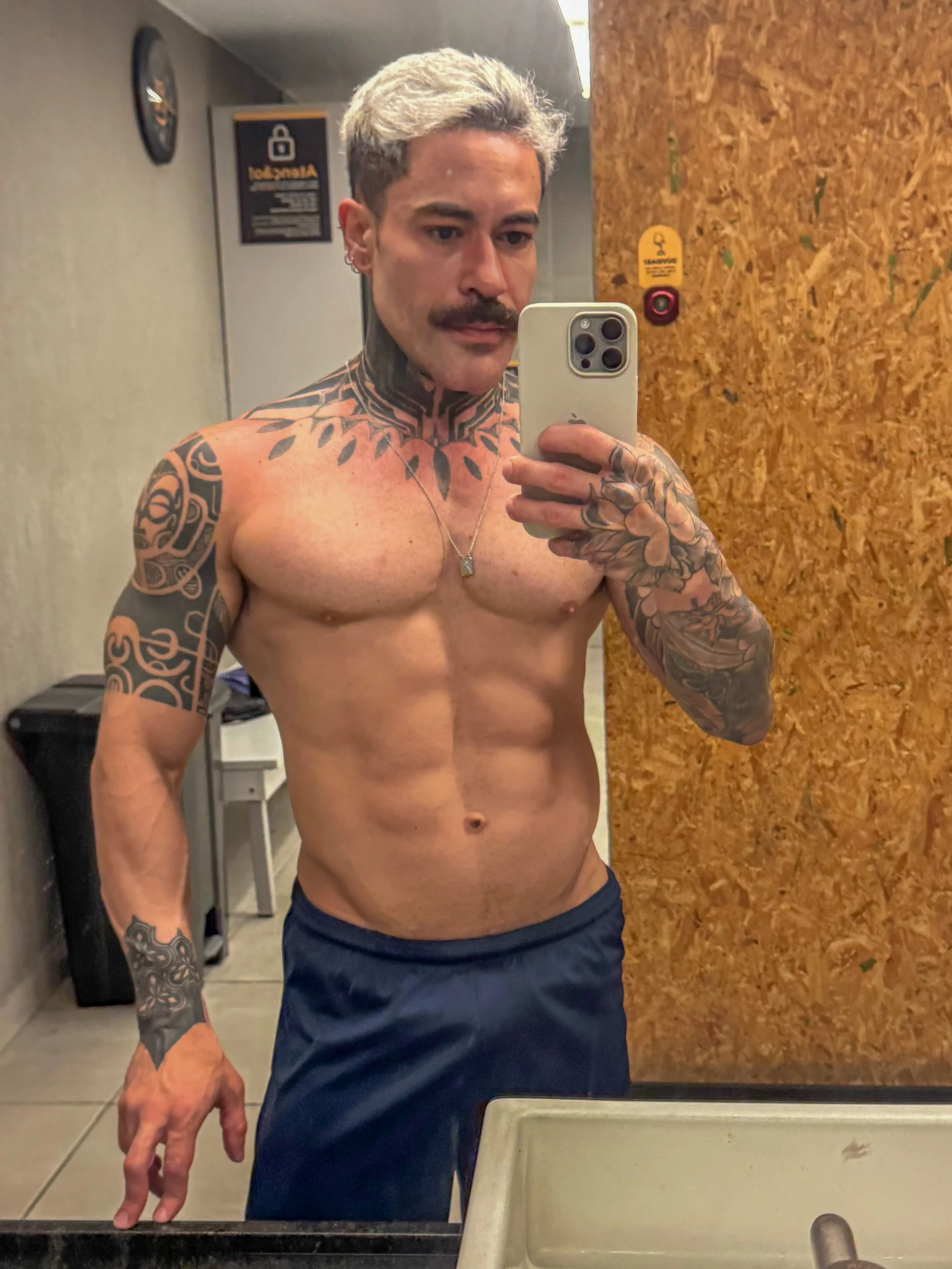 XXX Porn Photo of Nude kaimeloni 14