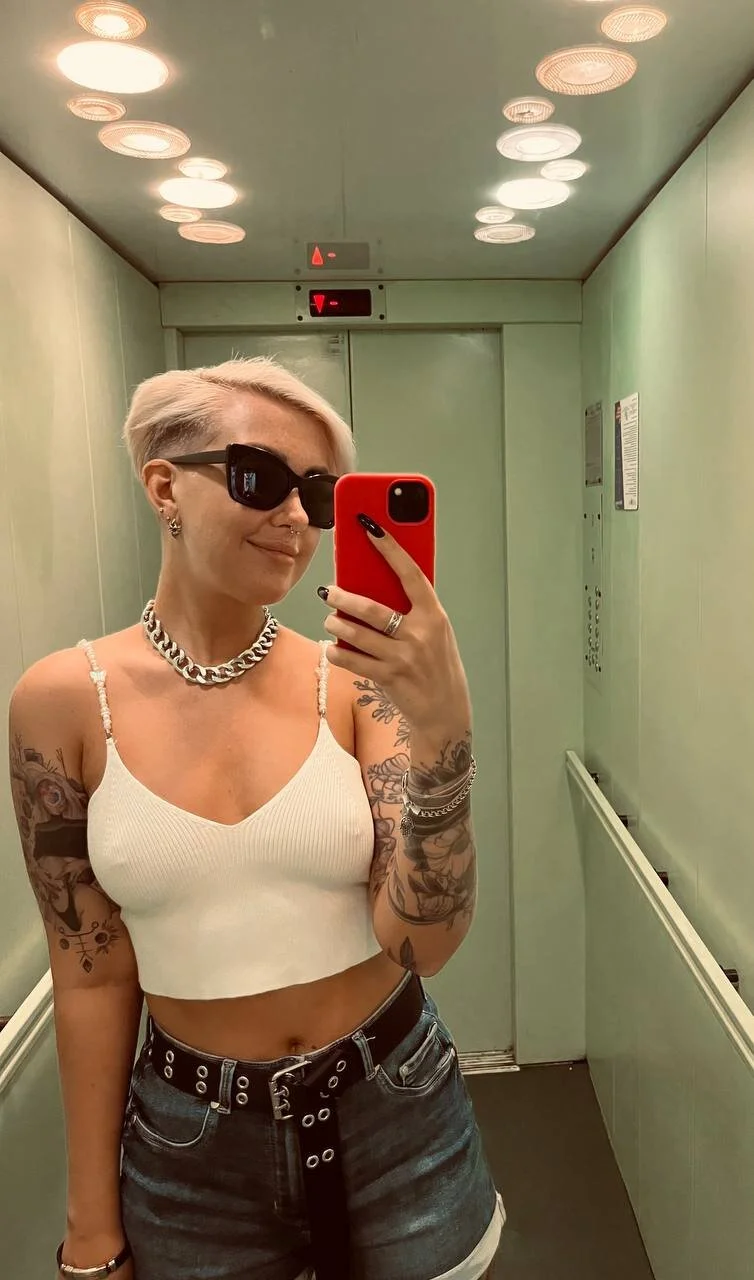 XXX Porn Photo of Nude tykioty_Miley 41