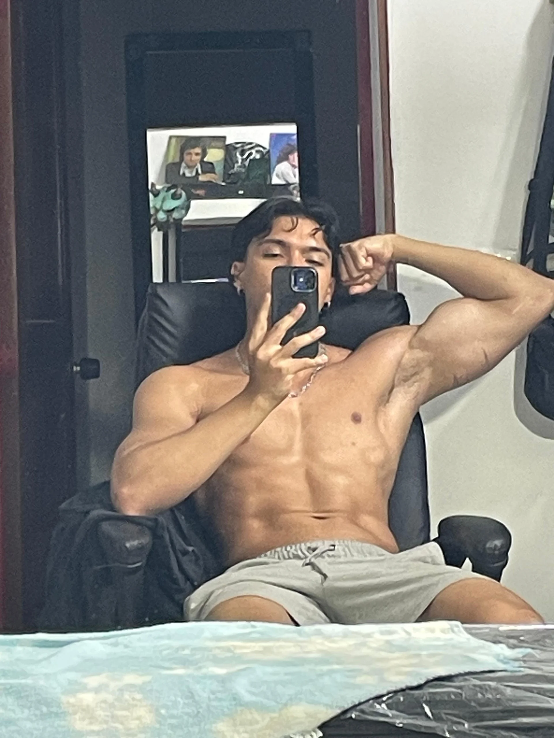 XXX Porn Photo of Nude adriel_escalante 3