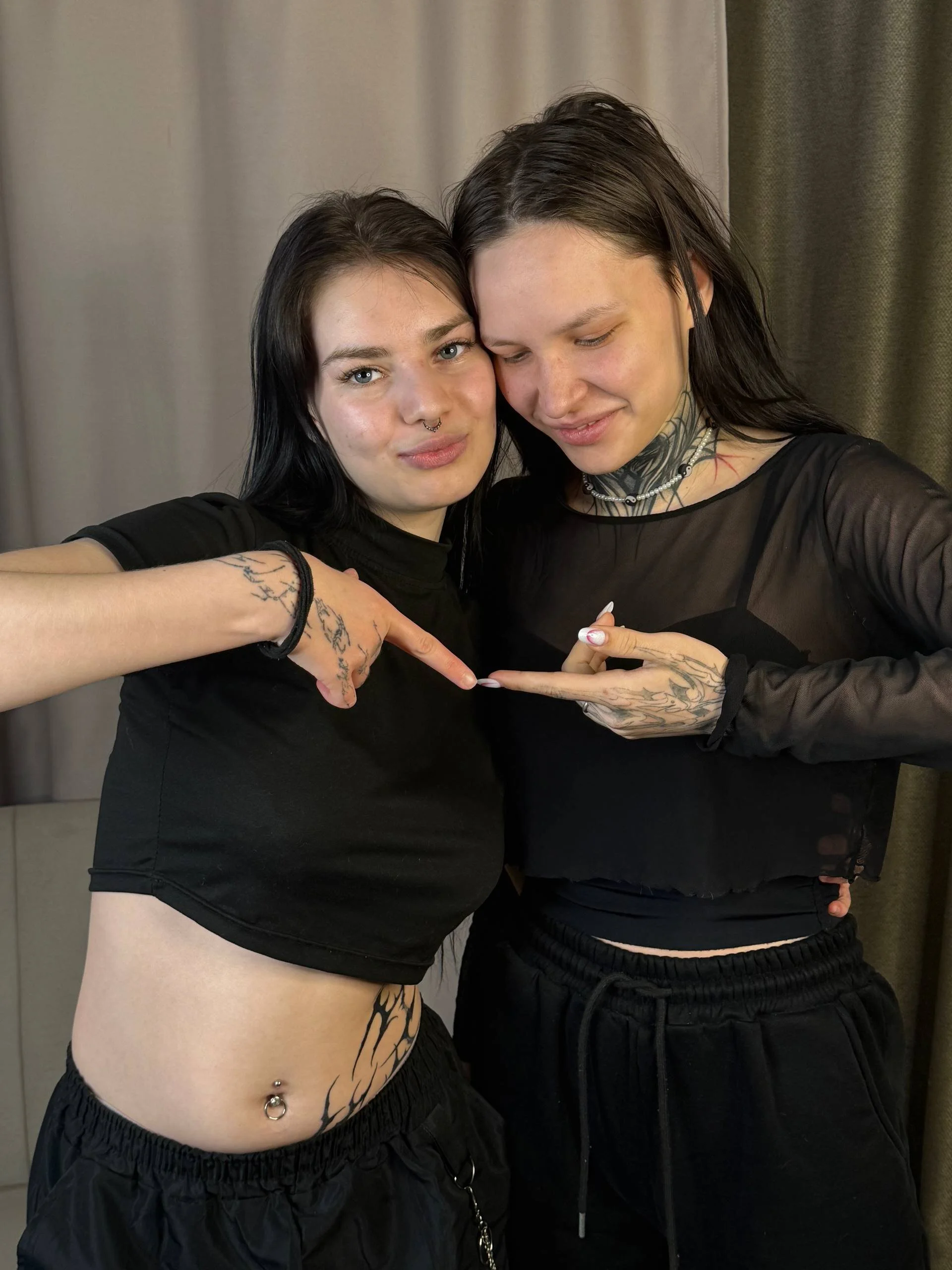 XXX Porn Photo of Nude CindyPoster 4