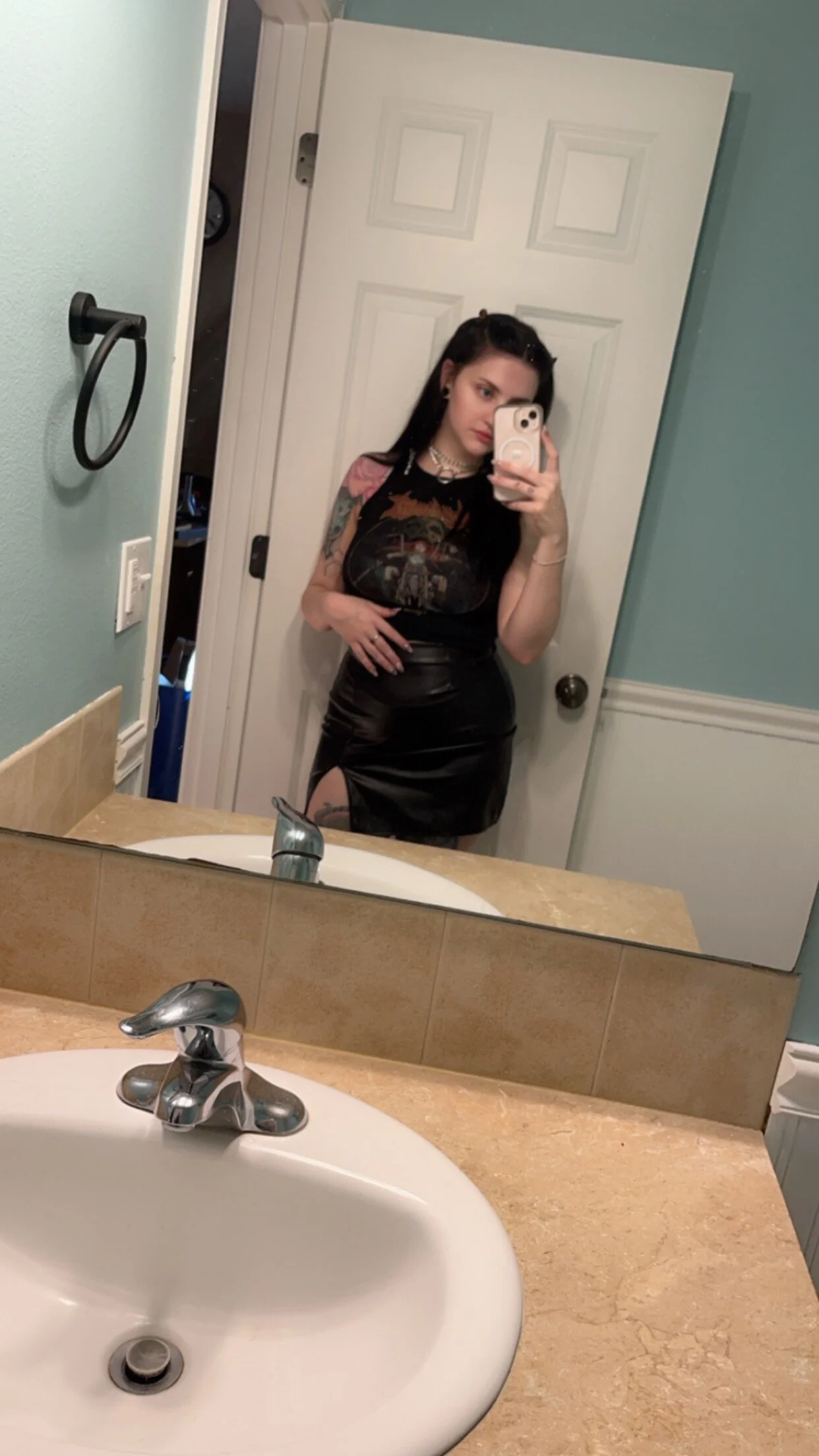 XXX Porn Photo of Nude yoursinfulpeach 7
