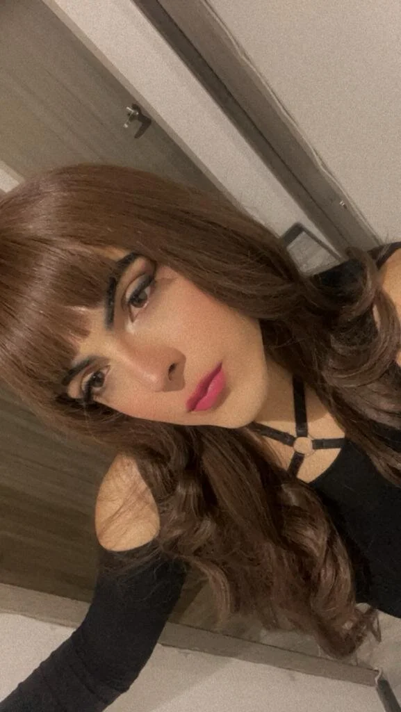 XXX Porn Photo of Nude regina_mills_milk 6