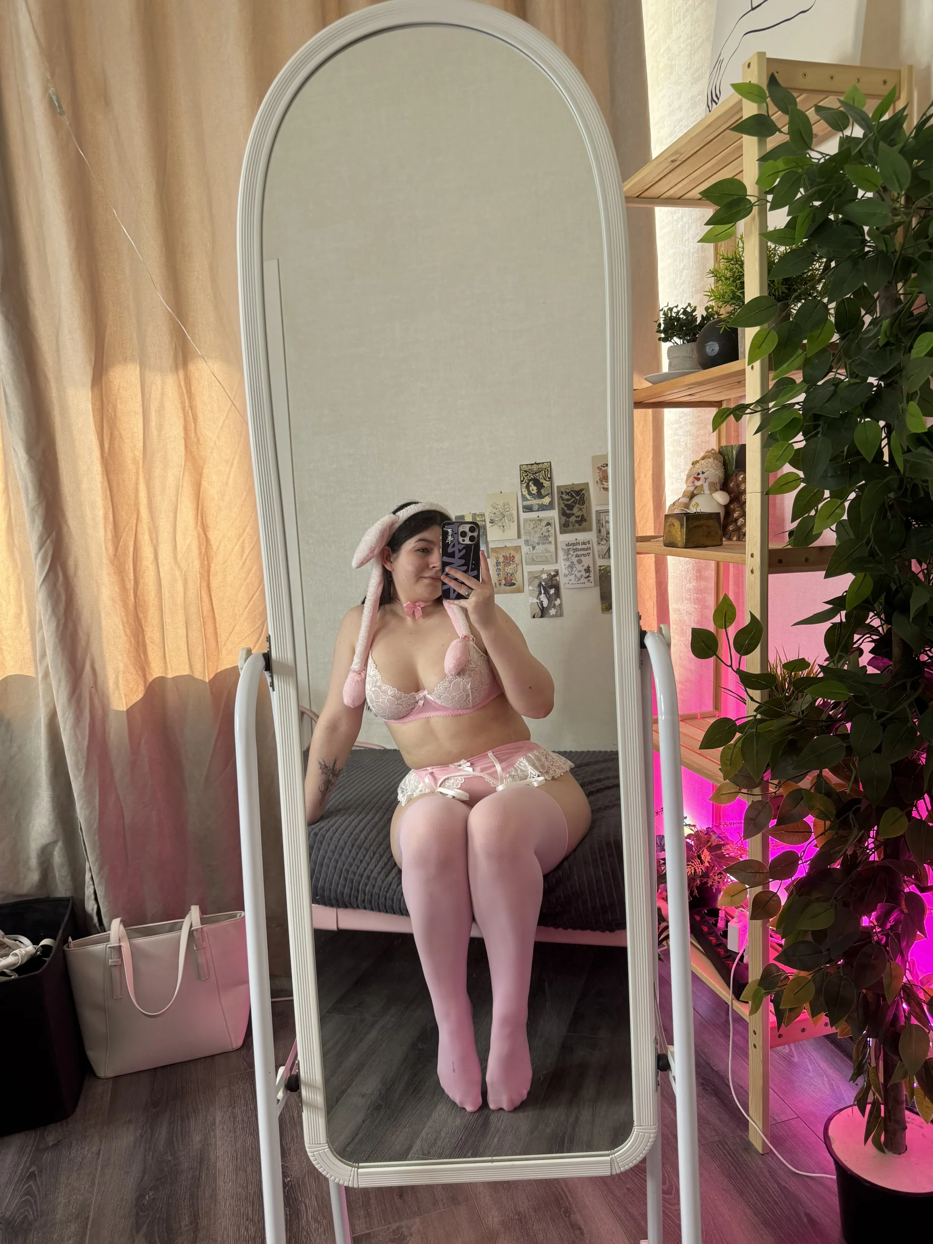 XXX Porn Photo of Nude Margaret__Moon 40