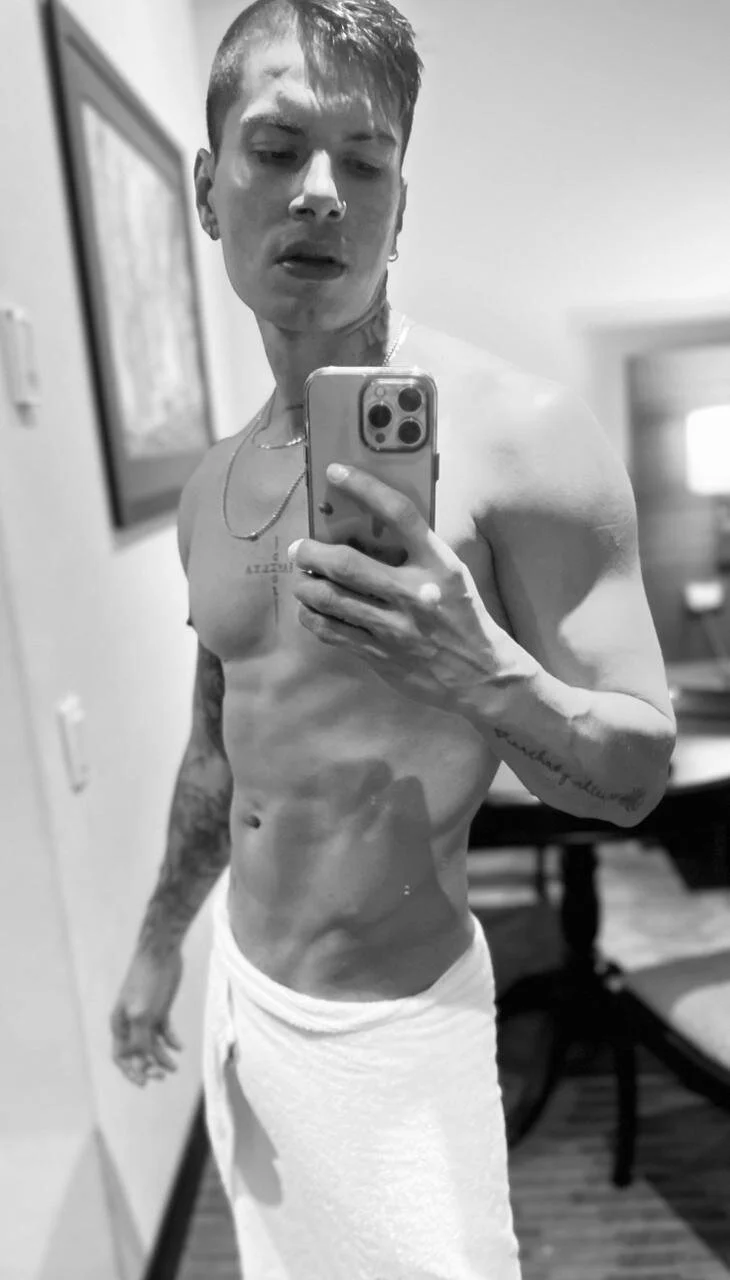 XXX Porn Photo of Nude Alan_Fire 34