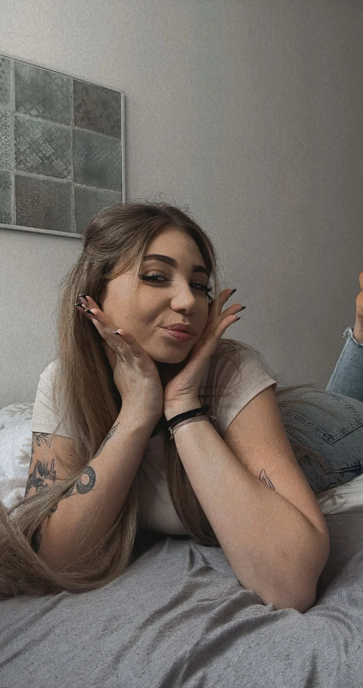 XXX Porn Photo of Nude TeenLily 4
