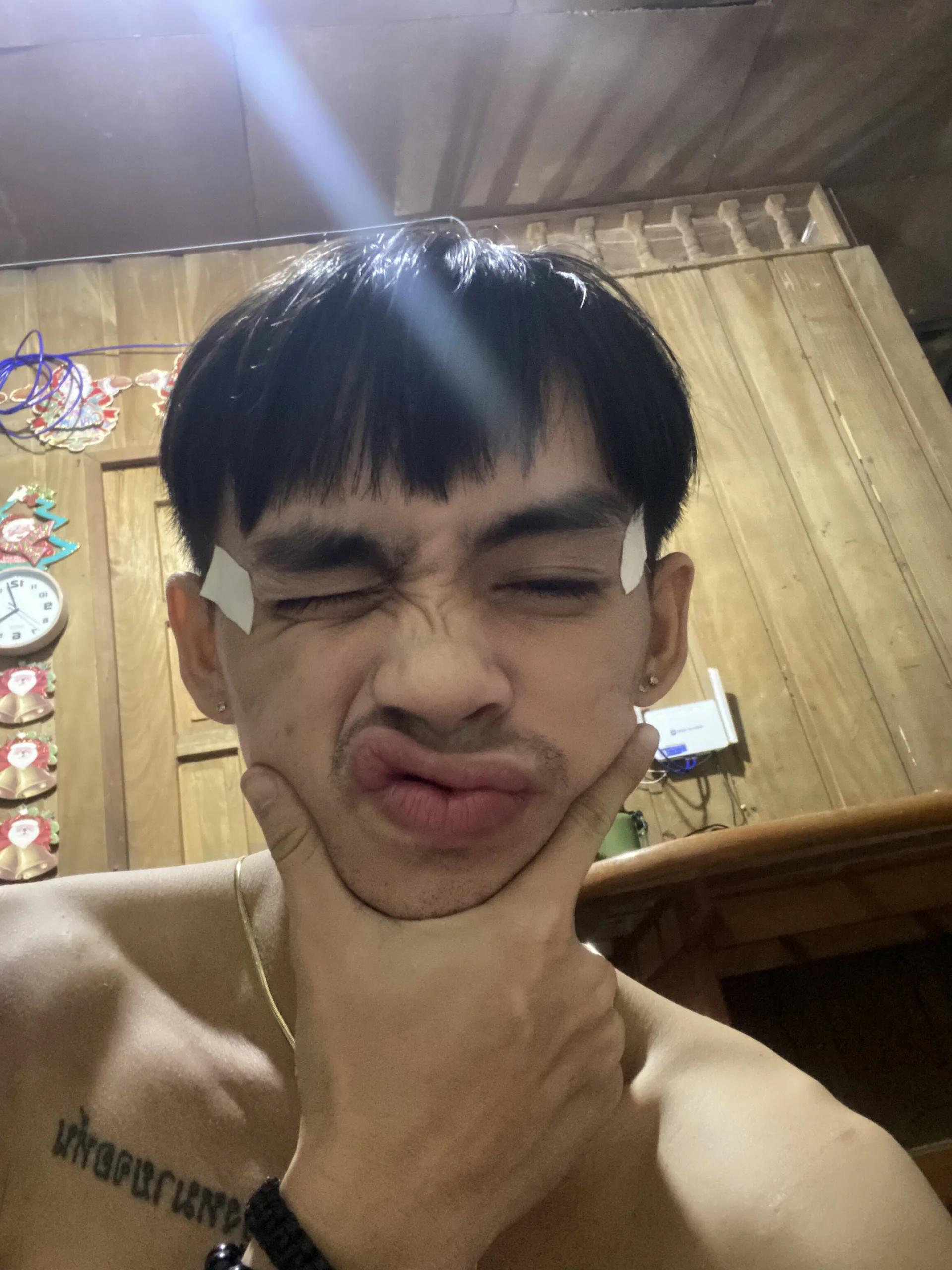 XXX Porn Photo of Nude urhunky_boy 1