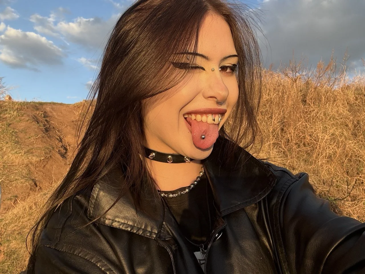 XXX Porn Photo of Nude venomeowww__ 9