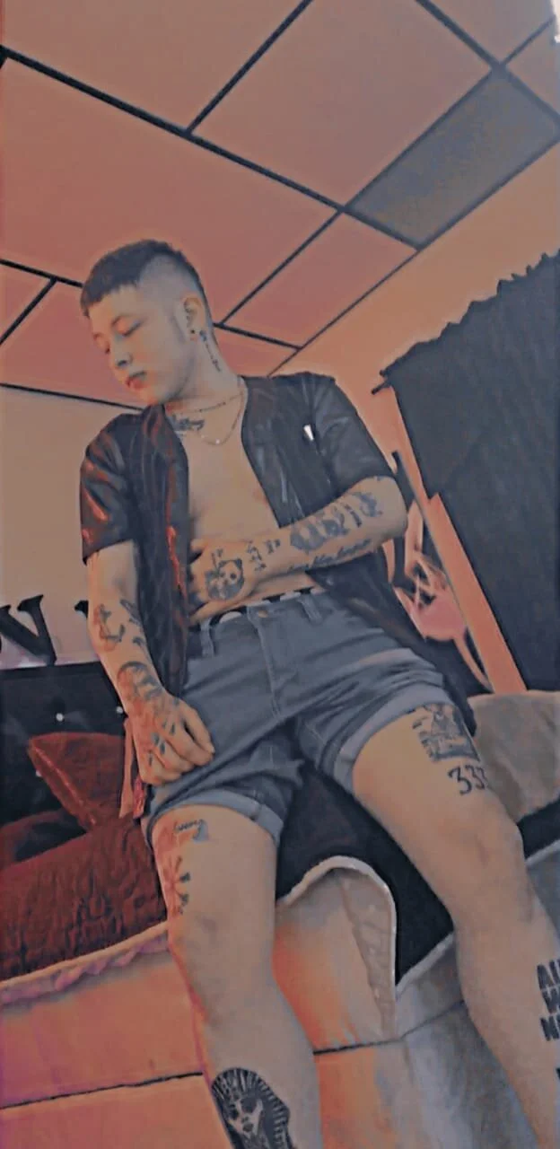 XXX Porn Photo of Nude princeFtm 9