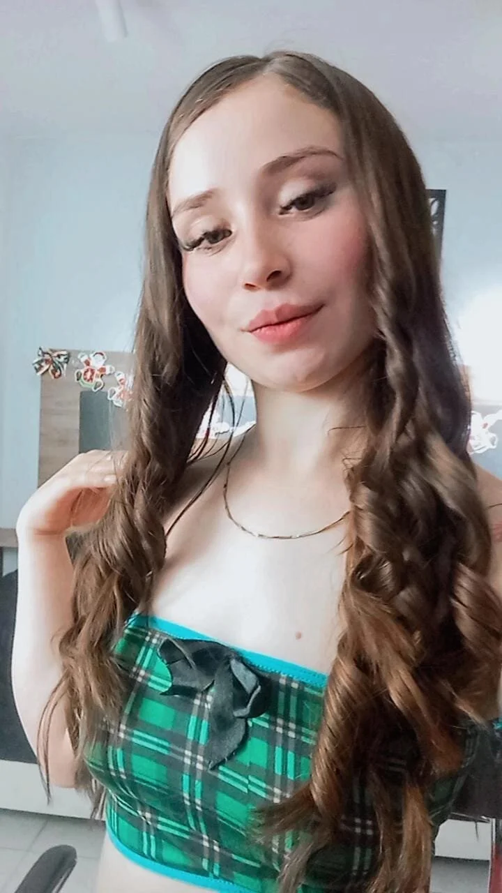XXX Porn Photo of Nude Ariana18_b 3