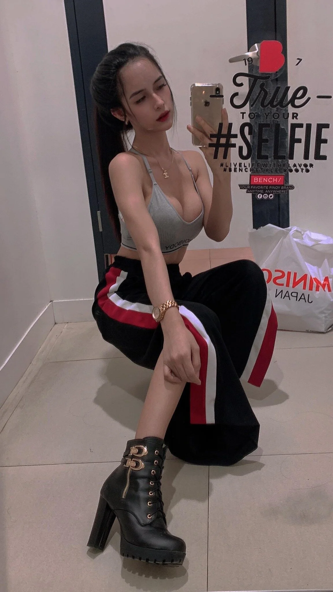 XXX Porn Photo of Nude angelic_facexx 1