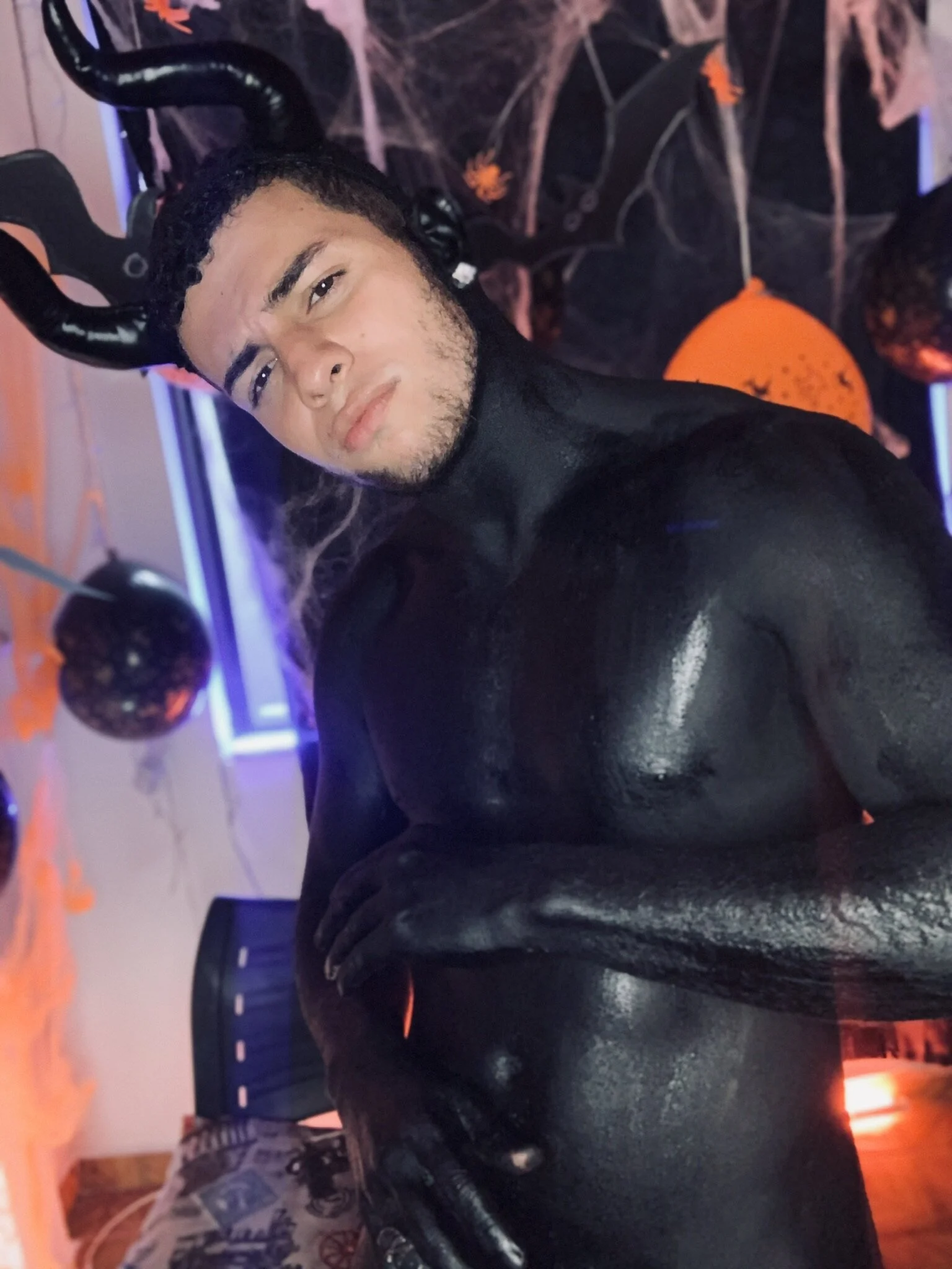 XXX Porn Photo of Nude logan_smith 8