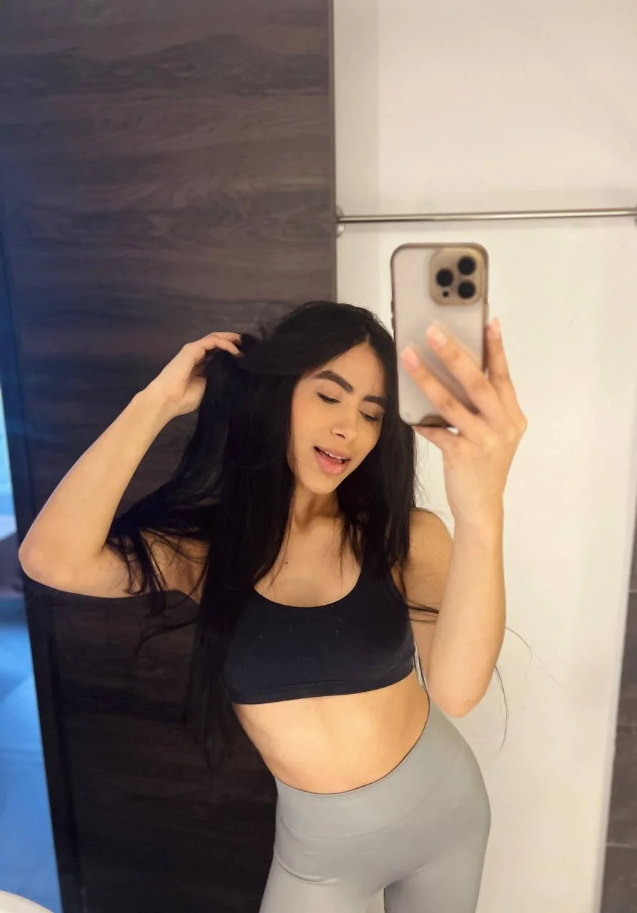 XXX Porn Photo of Nude imsaraah 3
