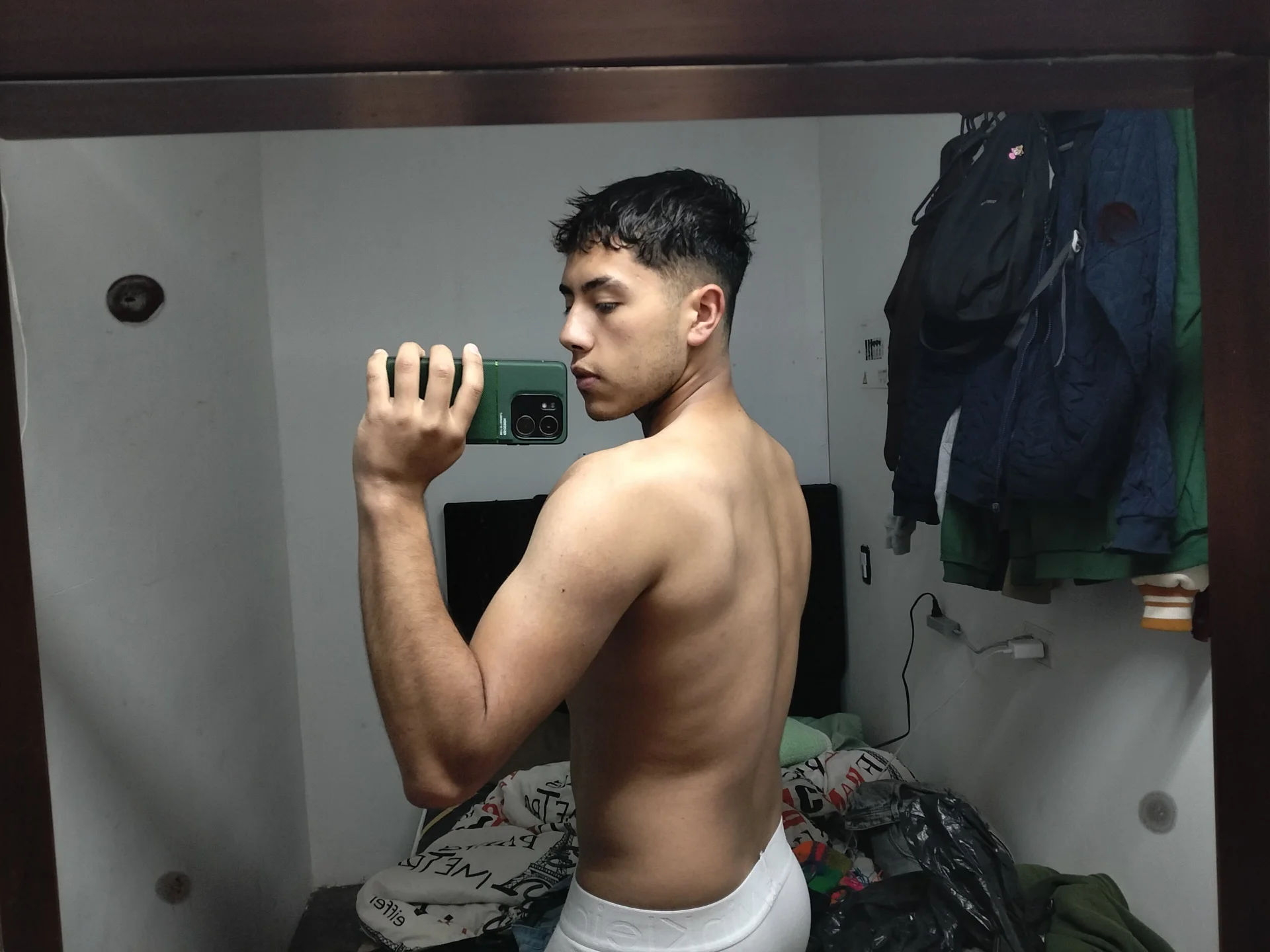 XXX Porn Photo of Nude Andy_Greey 1