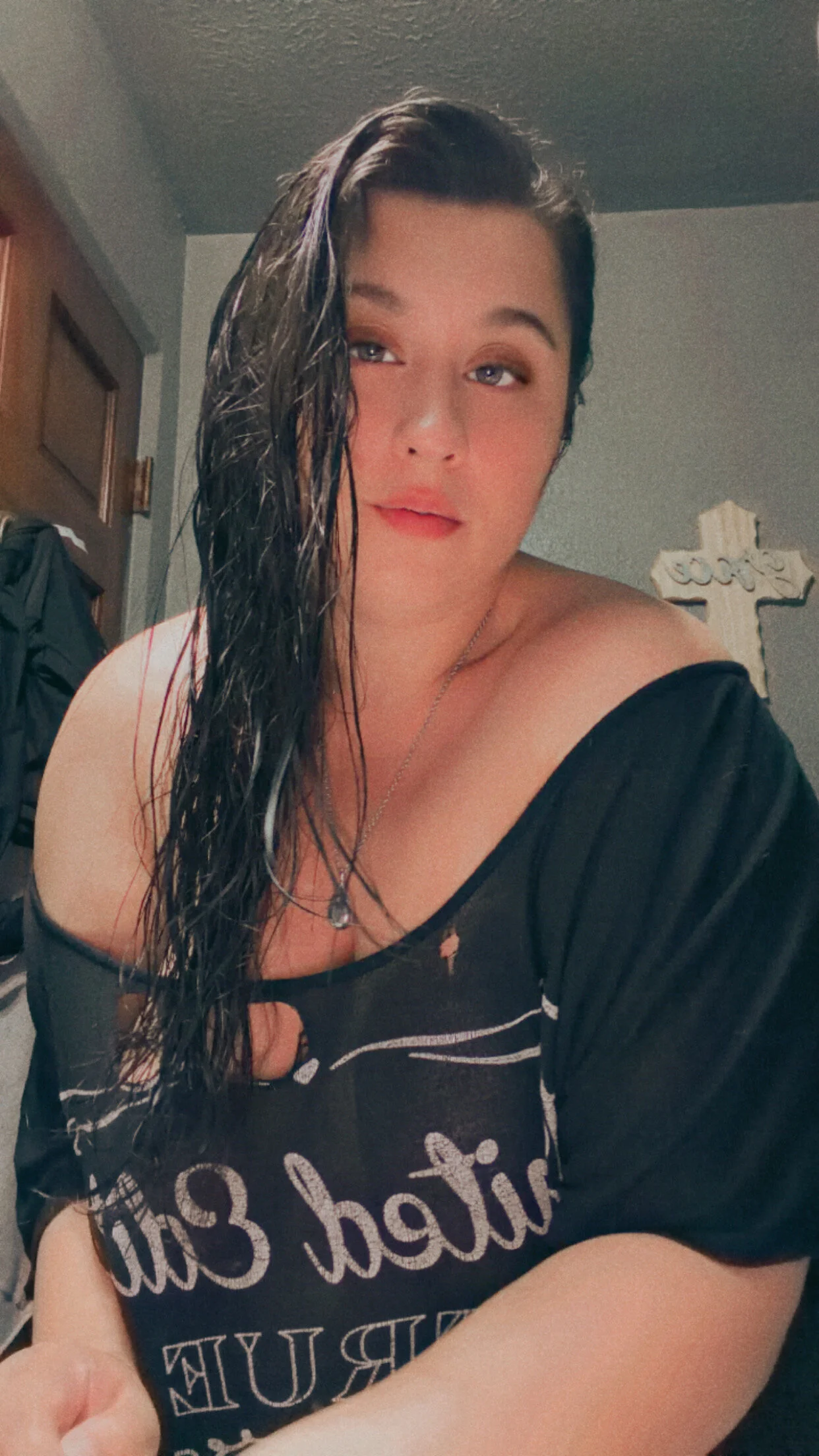 XXX Porn Photo of Nude Smokin_milf 1