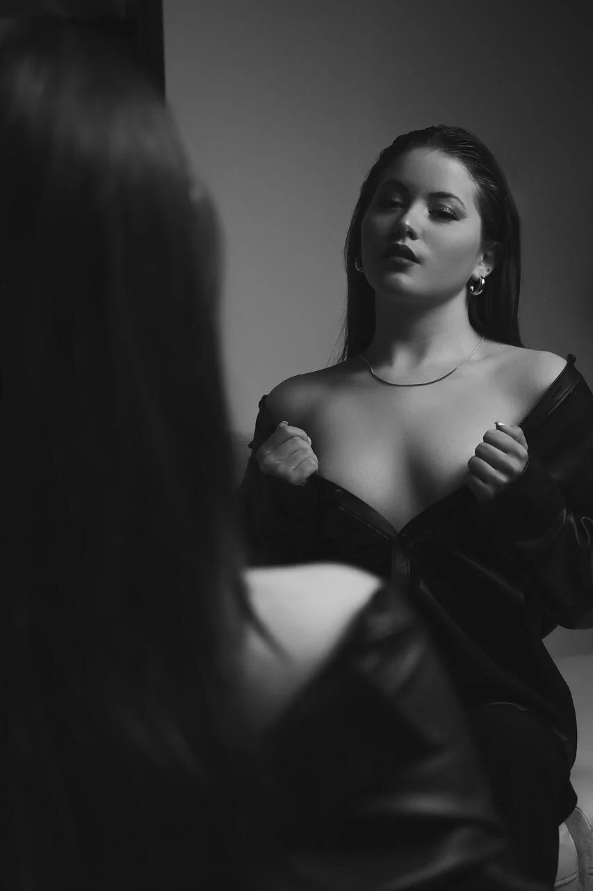 XXX Porn Photo of Nude ambaar__1 1