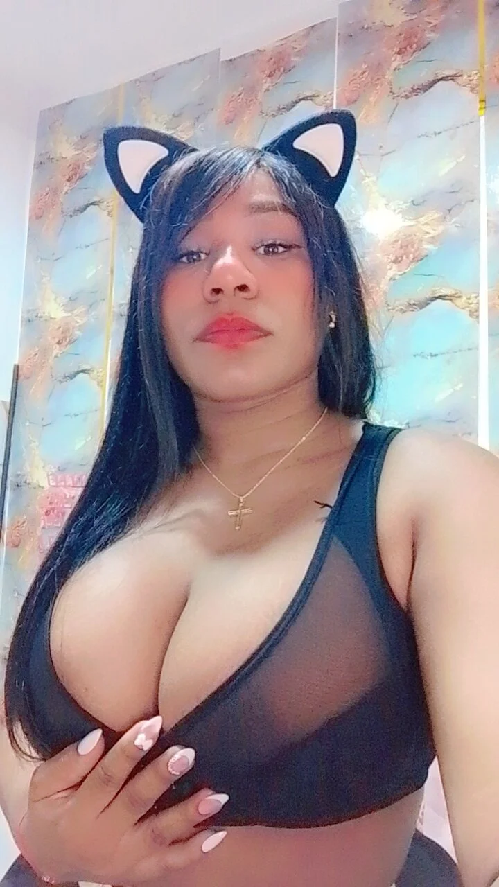 XXX Porn Photo of Nude zafiro_ebano 6