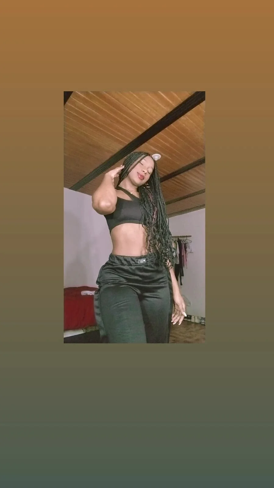 annahot2