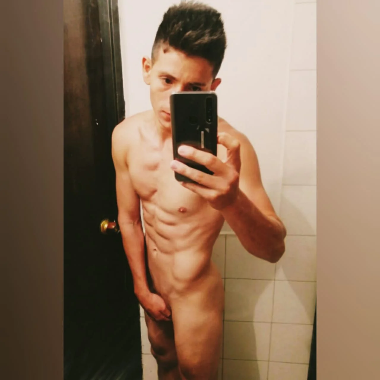 XXX Porn Photo of Nude thomas_hot369 1