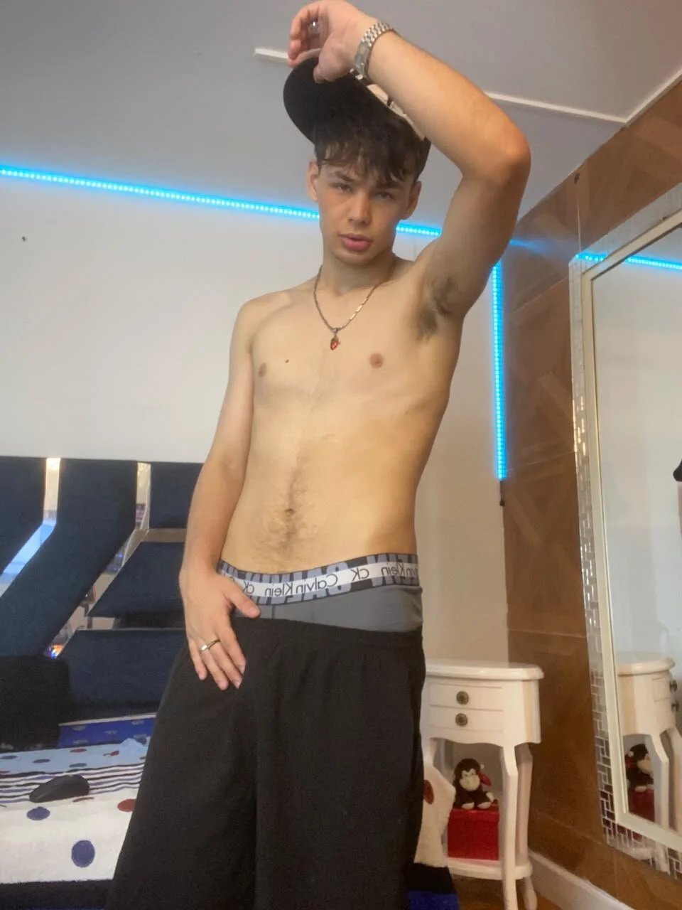 XXX Porn Photo of Nude LoganSteel_ 52