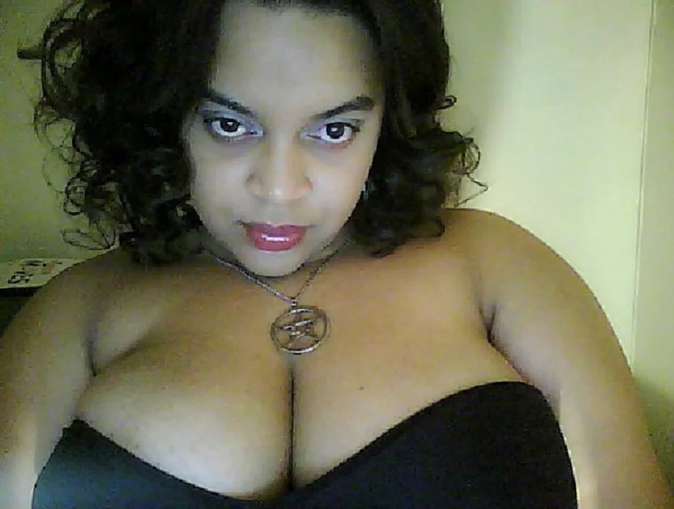 XXX Porn Photo of Nude Queenserenity 2
