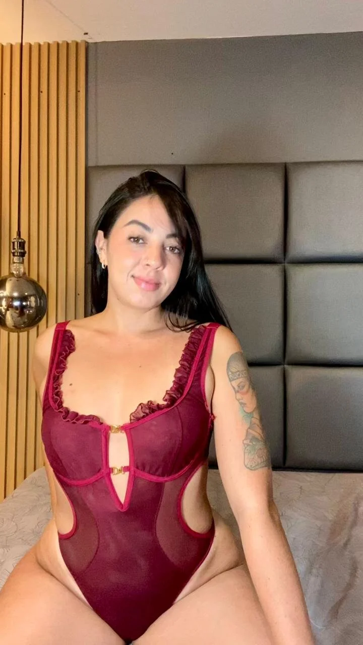 XXX Porn Photo of Nude CORAL_FOX 2
