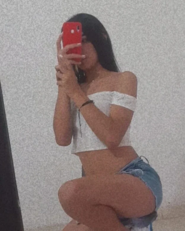 XXX Porn Photo of Nude Alahia_Rodriguez 23