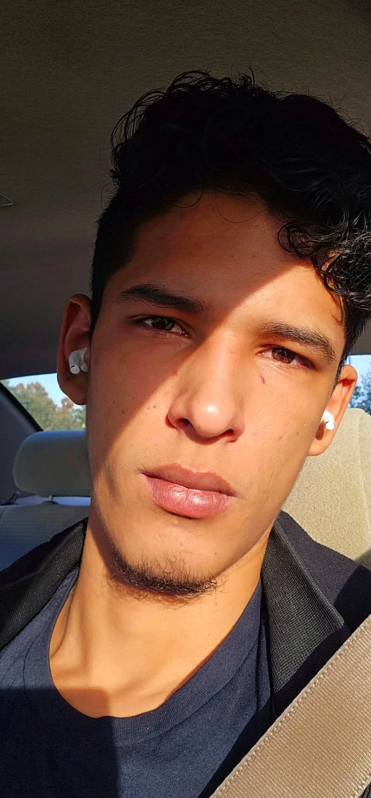 XXX Porn Photo of Nude liammendoza98 12