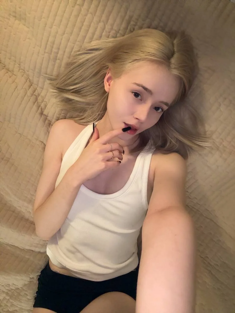 XXX Porn Photo of Nude StarrShinee 3