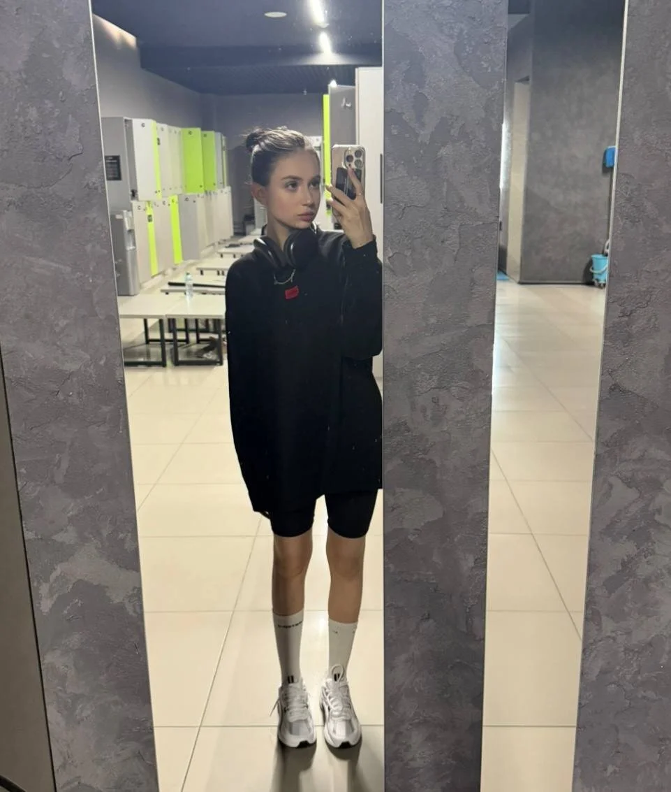 XXX Porn Photo of Nude Fit_Alice 2