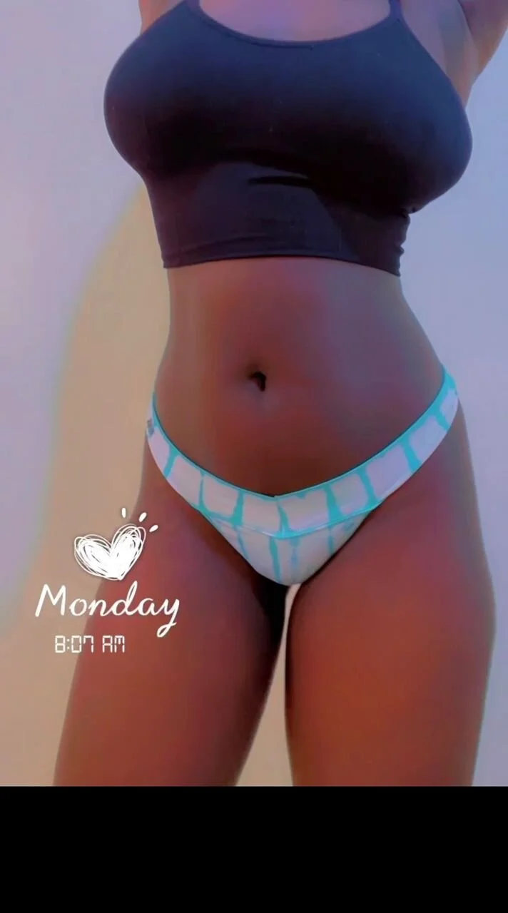XXX Porn Photo of Nude EmmaMiaa 2