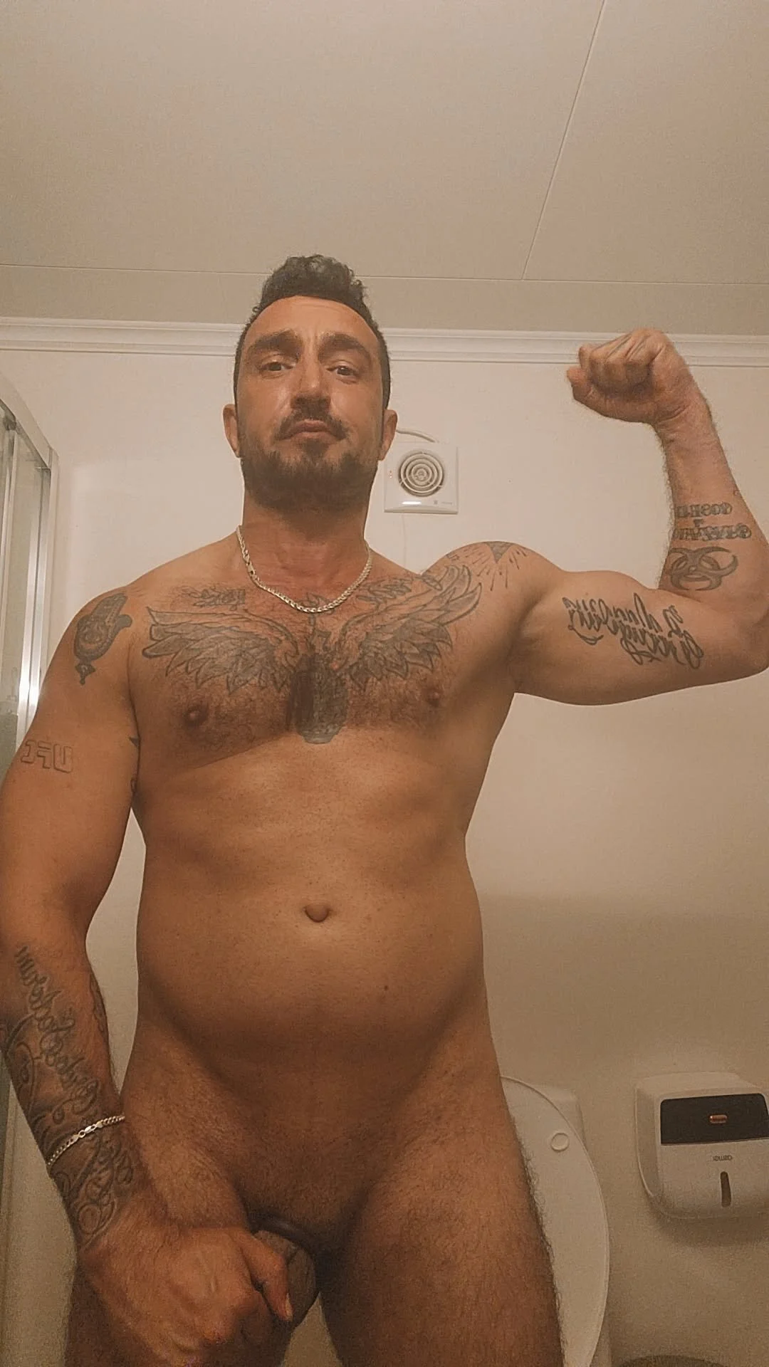XXX Porn Photo of Nude Benhard90 11