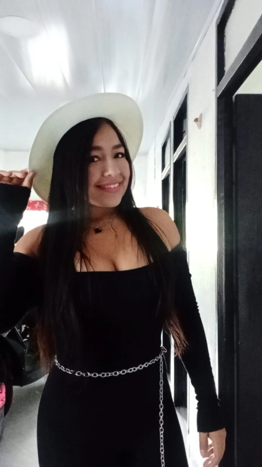 XXX Porn Photo of Nude alisonnturbay 4