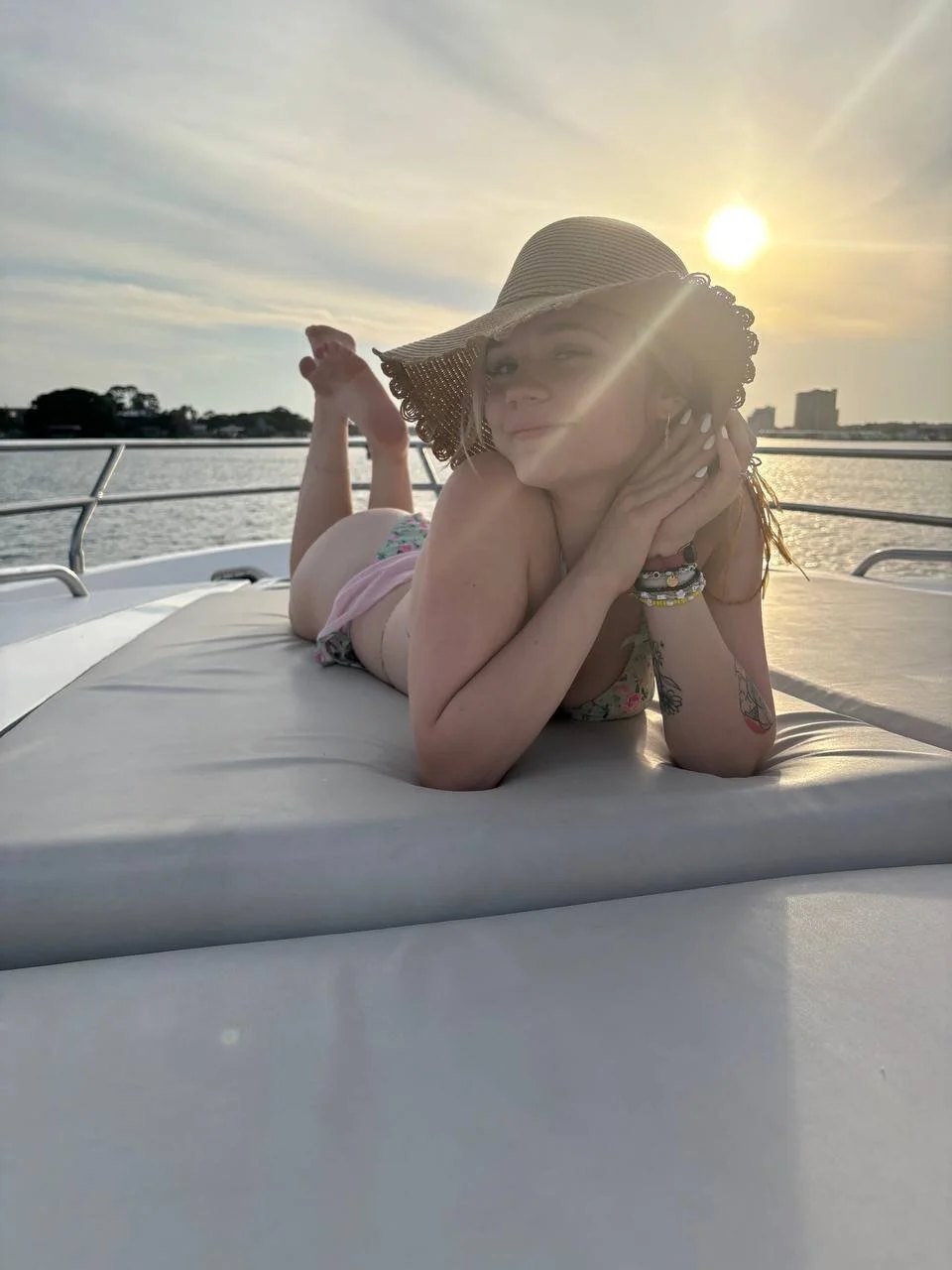 XXX Porn Photo of Nude Cutiepiespanks 122