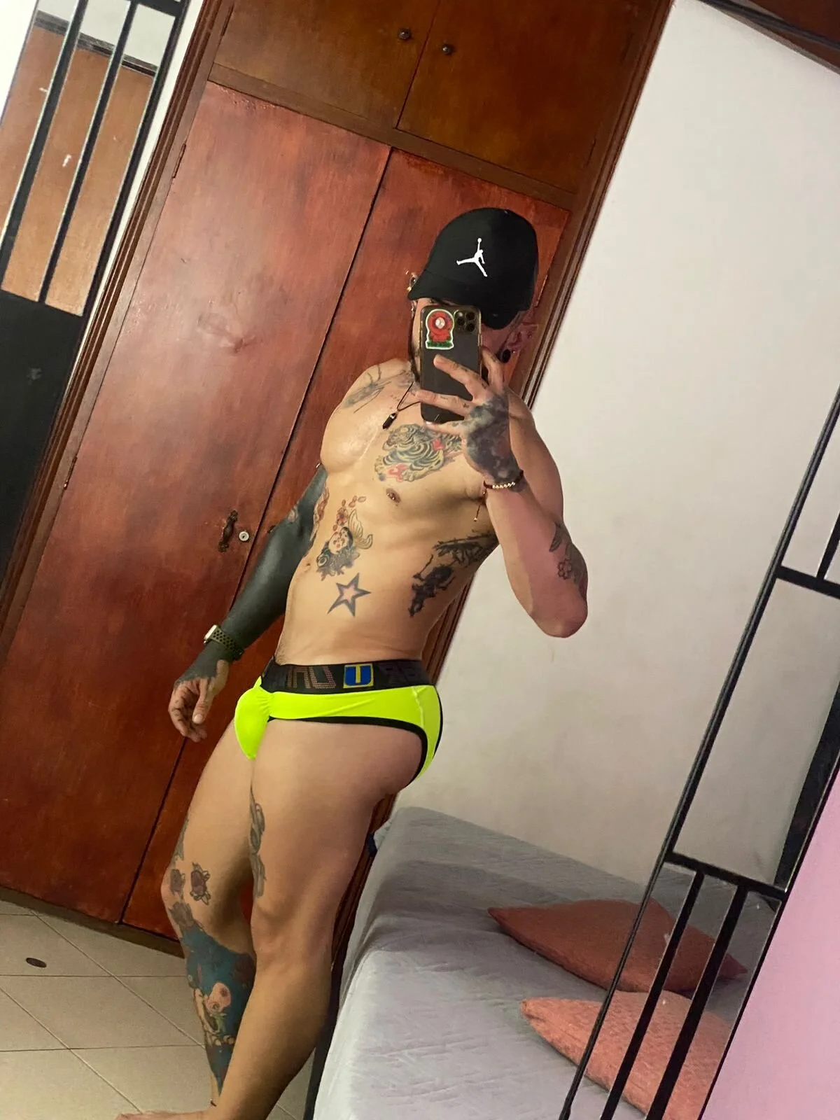 XXX Porn Photo of Nude dilan_scootk_ 41