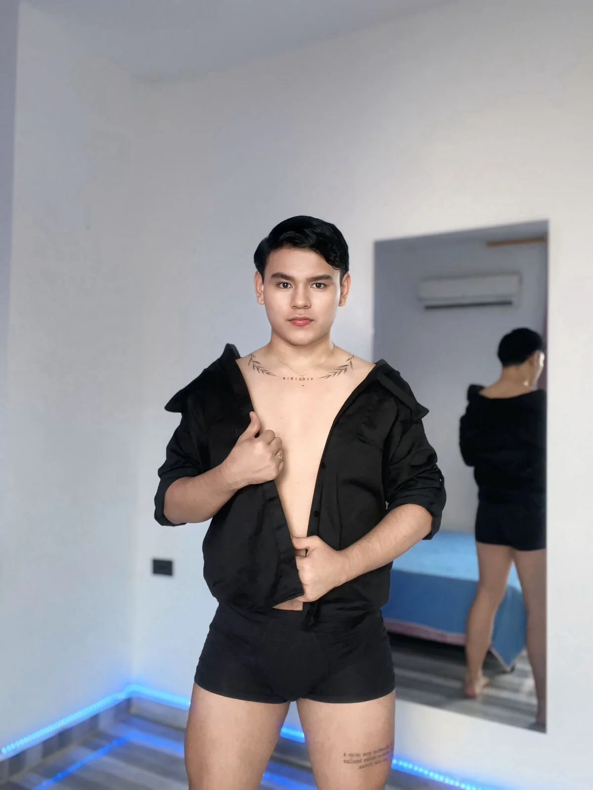 XXX Porn Photo of Nude NoahVance 4