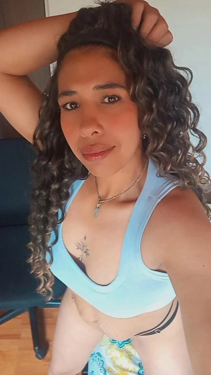 XXX Porn Photo of Nude IVONNE_COLLINS33 12