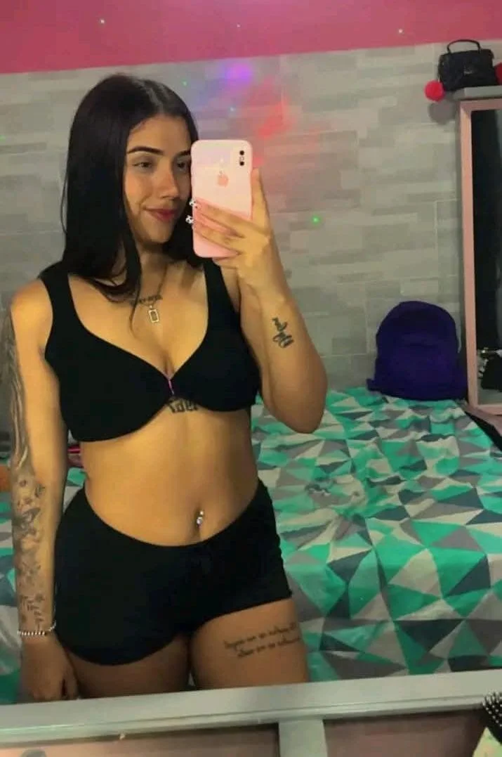 XXX Porn Photo of Nude Mia_melanox 4