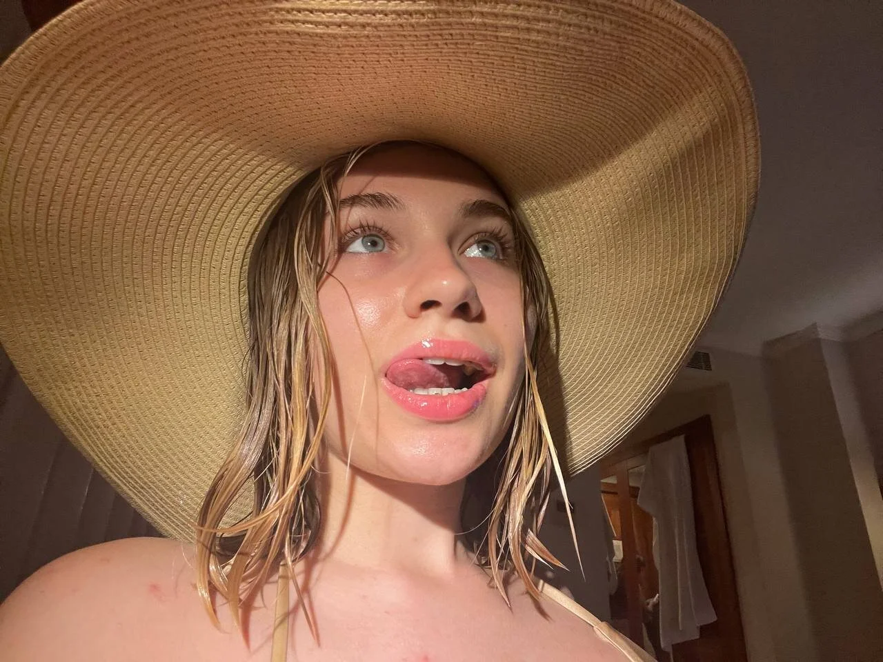 XXX Porn Photo of Nude Tasha_Miu 10
