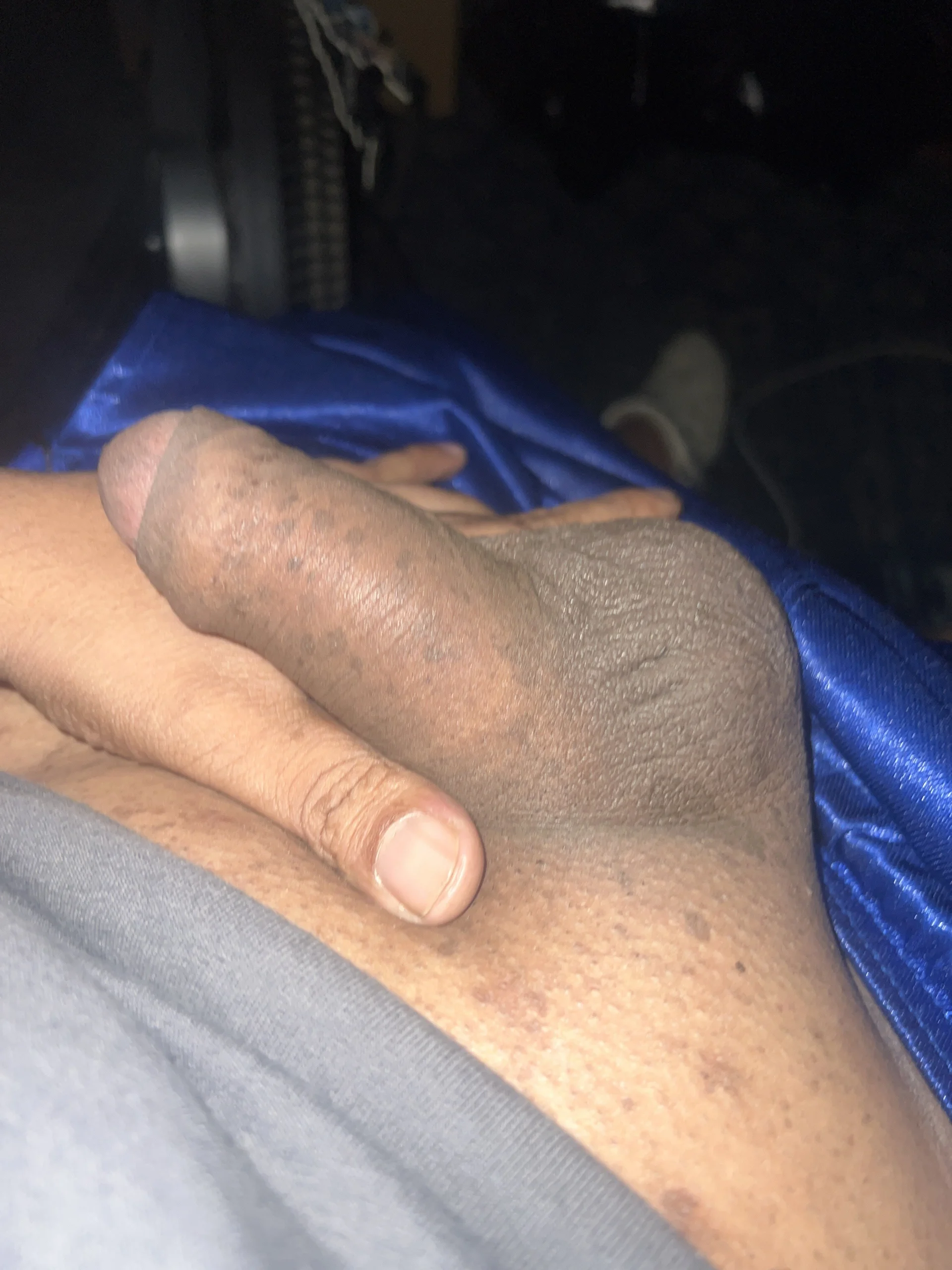 XXX Porn Photo of Nude Iwant2seeitall619 5