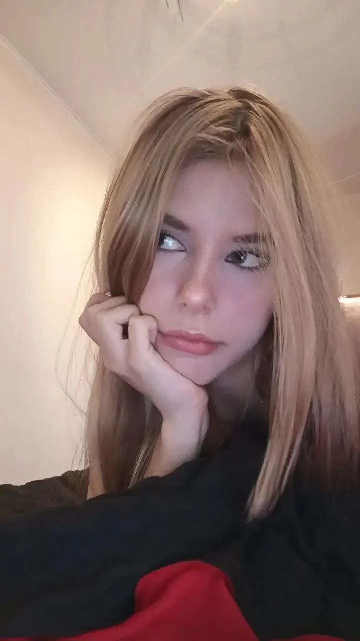 XXX Porn Photo of Nude AshlyWaltemeyer 1