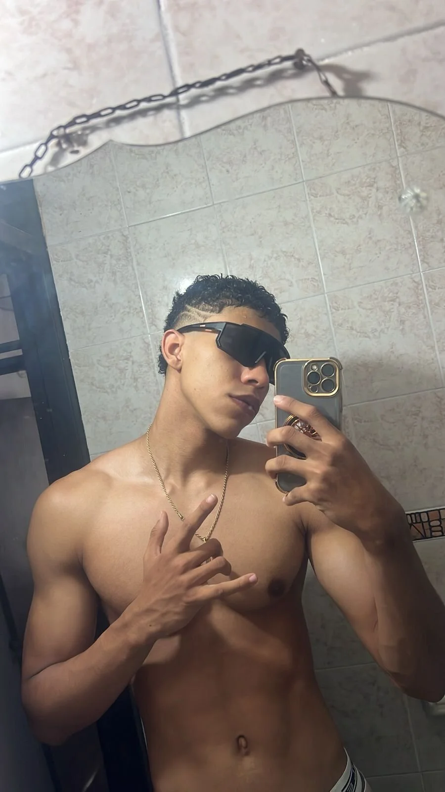 XXX Porn Photo of Nude RickyEbony 34