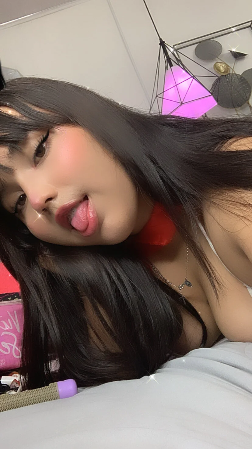 XXX Porn Photo of Nude hollyprincess_2 70